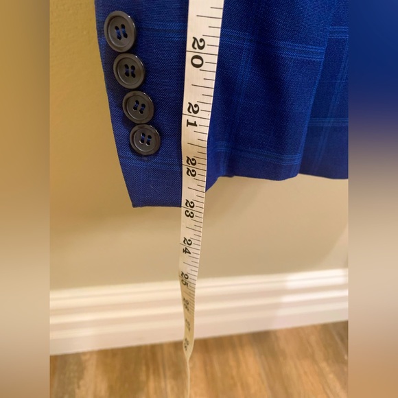 NWOT ROSSI MAN BLUE CHALK STRIPE SIZE 34S 3PC SUIT - Picture 4 of 11